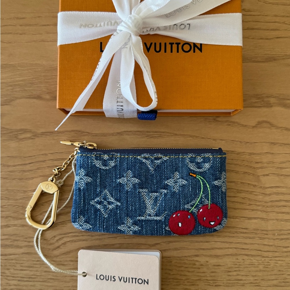 ‼️SOLD‼️Louis Vuitton x Takashi Marakami Blue Denim Key Pouch Cherry Collection